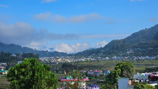 Snow peaks above the Pithoragarh valley